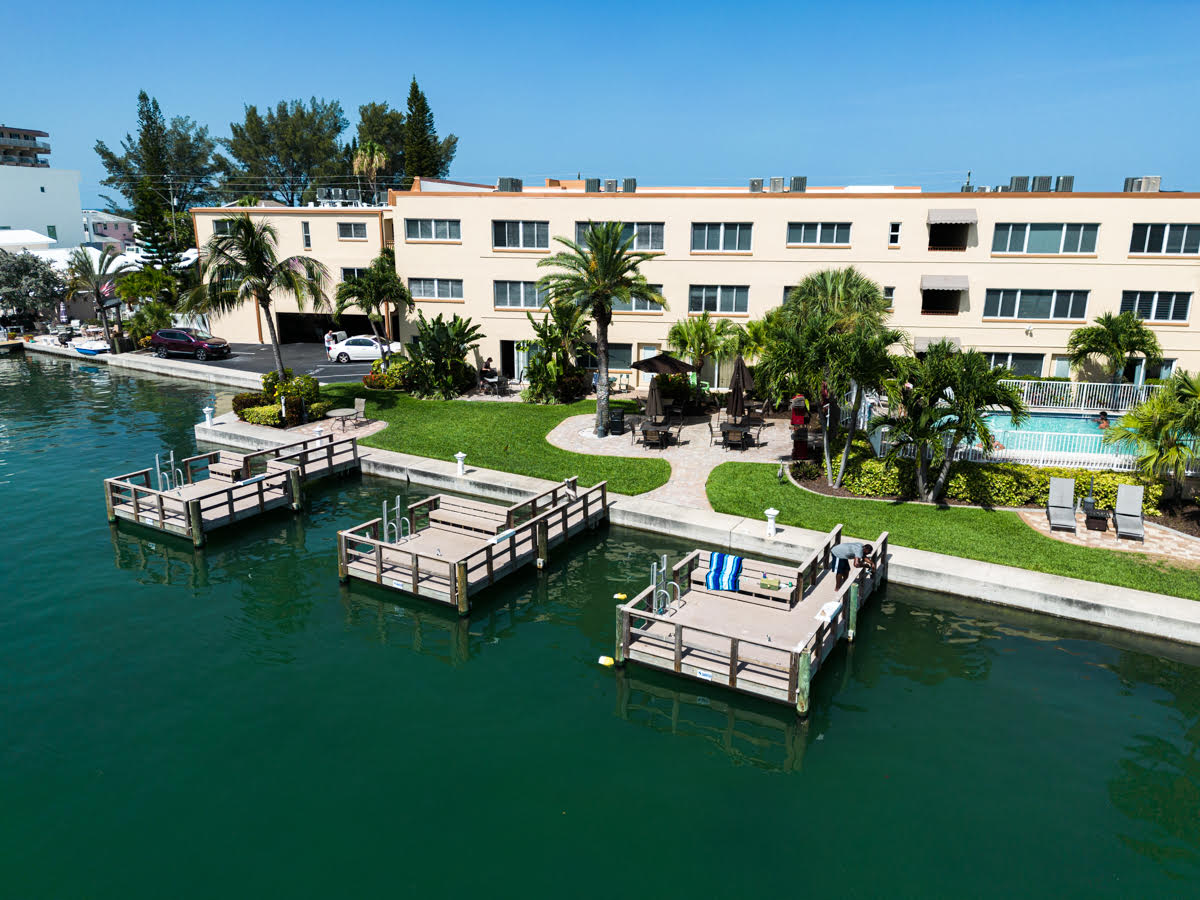 Florida home for rent 10265 Gulf Blvd Treasure Island FL, 33706