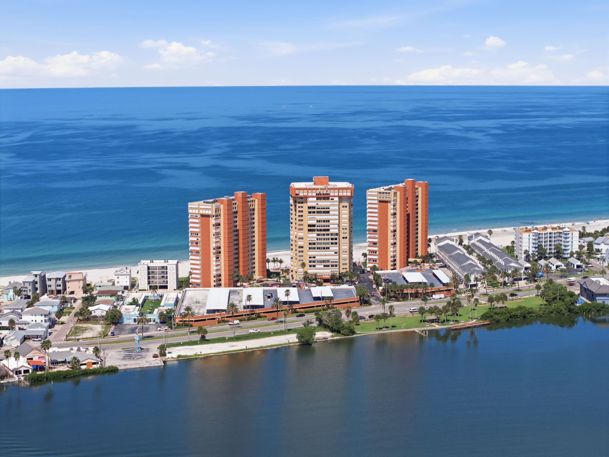 Florida home for rent 17920 Gulf Blvd Apt 1401 Redington Shores FL