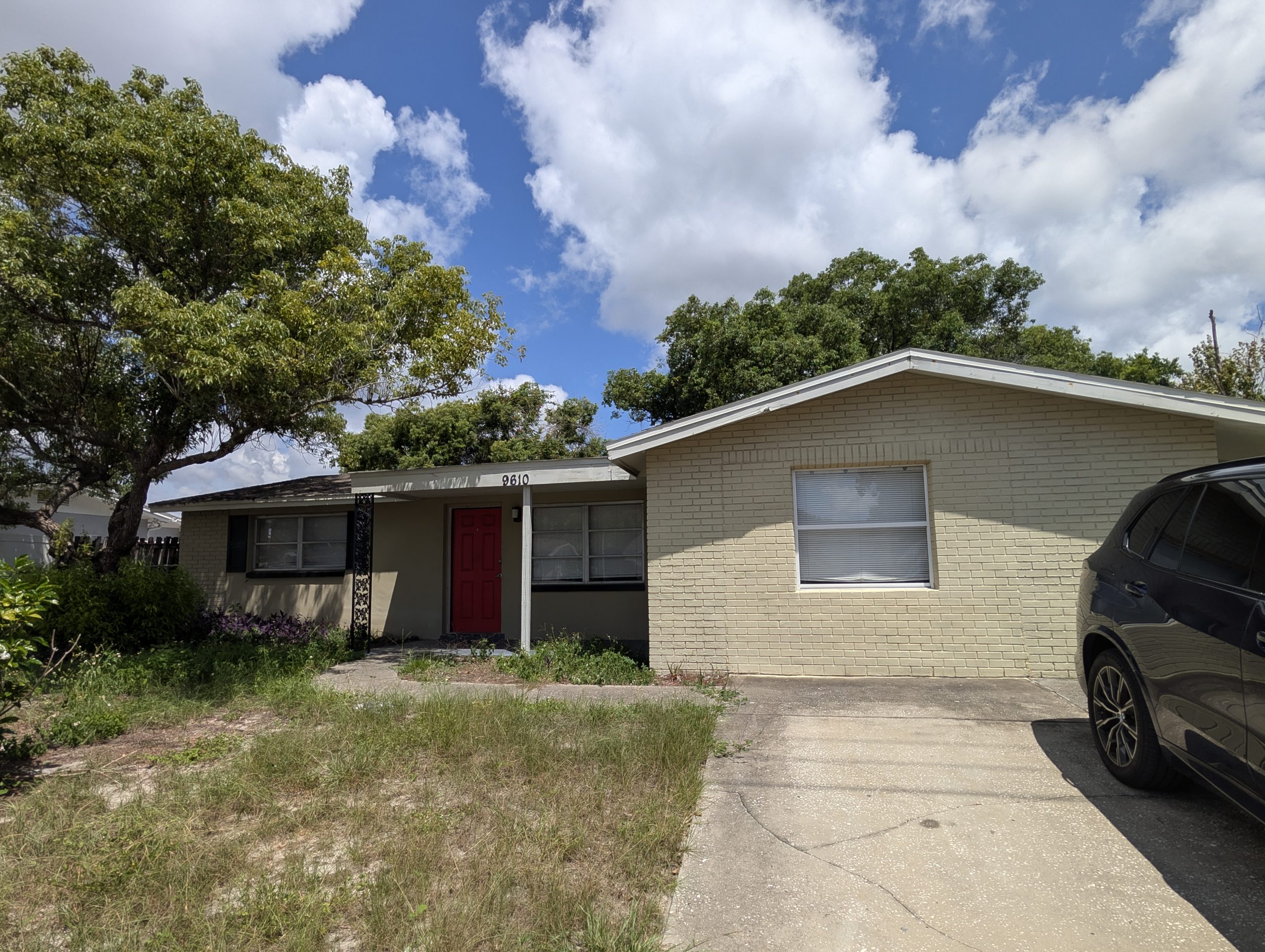 9610 Gray Fox Lane